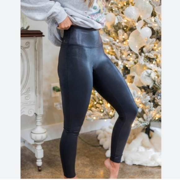 Spanx Faux Leather Leggings M EUC - Picture 9 of 11